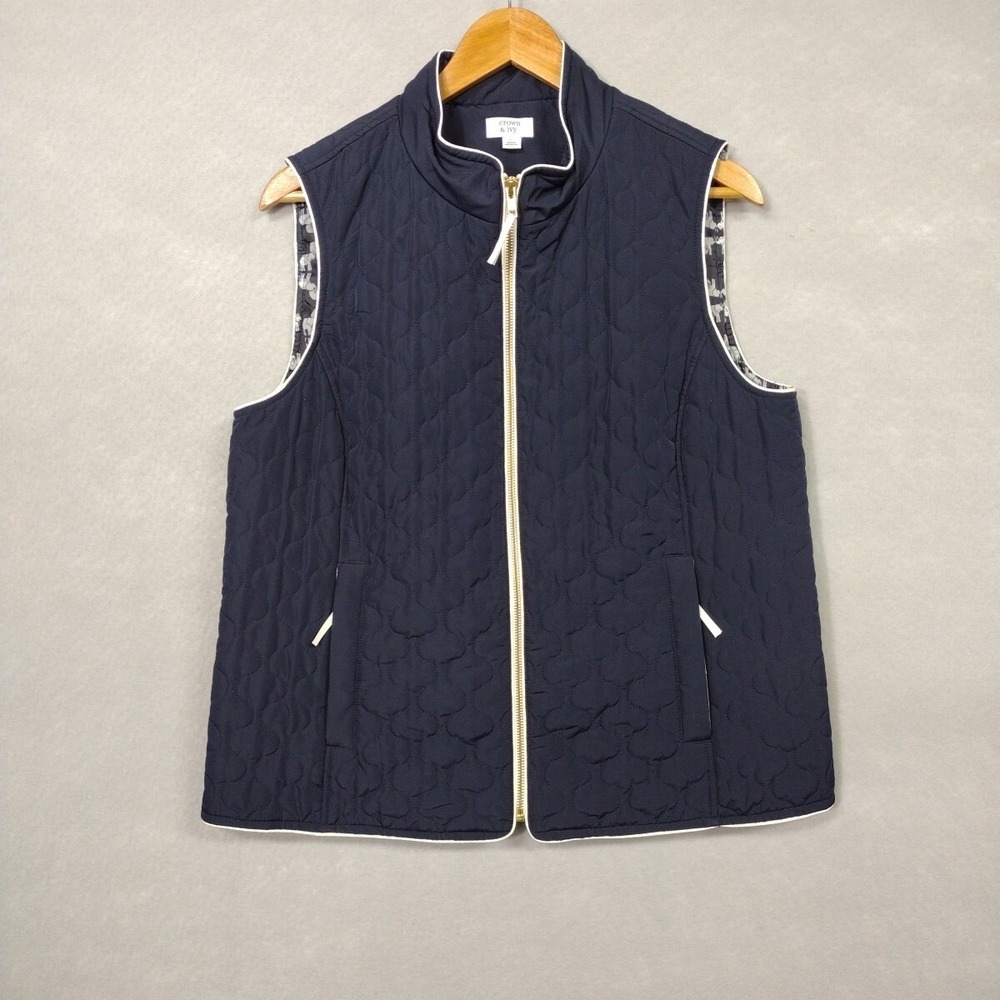 Crown & Ivy Women's Large Quilted Zip Vest with Zip Pockets Navy Blue Elephants